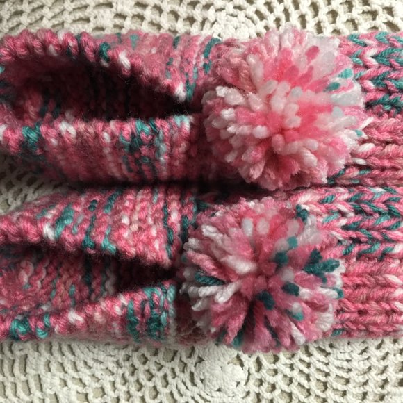 Amish Handmade Knitted House Slippers - Picture 10 of 16